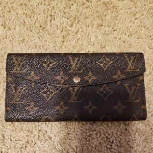 Damaged Louis Vuitton Black and Brown Monogram Wallet